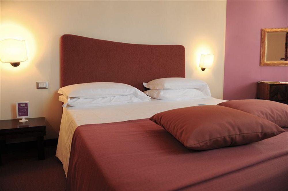 Hotel Casali Cesena Eksteriør bilde